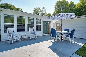 Waterfront Lakeview Cottage w/ Dock & Lift!