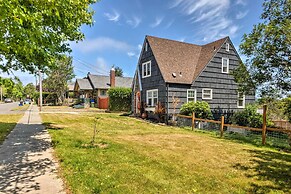 The Old Mccullough Home w/ Rooftop Deck, View