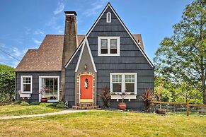 The Old Mccullough Home w/ Rooftop Deck, View