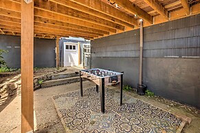 The Old Mccullough Home w/ Rooftop Deck, View
