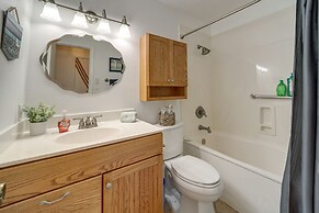 Family-friendly Broken Arrow Retreat w/ Yard!