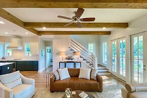 Luxe Lakefront Getaway w/ Porch + Water View!