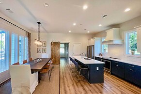 Luxe Lakefront Getaway w/ Porch + Water View!