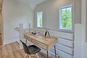 Luxe Lakefront Getaway w/ Porch + Water View!