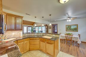 Dog-friendly Wills Point Home w/ Grill on 10 Acres