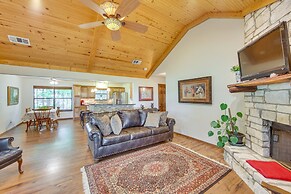 Dog-friendly Wills Point Home w/ Grill on 10 Acres