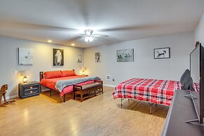 The Farmhouse at Grand Valley Getaway w/ Alpacas!