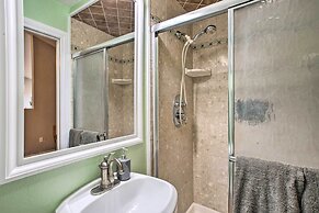 The Farmhouse at Grand Valley Getaway w/ Alpacas!