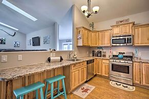 The Farmhouse at Grand Valley Getaway w/ Alpacas!