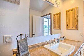 The Farmhouse at Grand Valley Getaway w/ Alpacas!