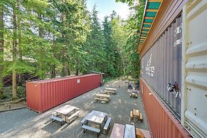 Unique Container Studio w/ Deck & Fire Pit!