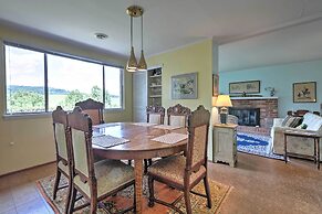 Stair-free Lexington Home w/ Blue Ridge Mtn Views!