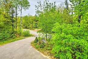 Spacious Bartlett Home w/ Fireplace + Kitchen