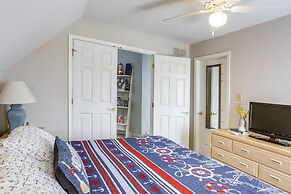 Family-friendly Port Clinton Home w/ Private Deck