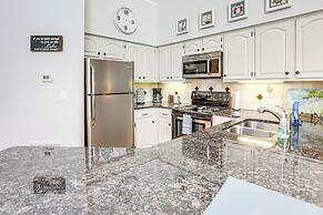 Family-friendly Port Clinton Home w/ Private Deck