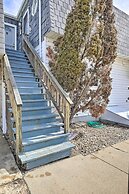 Akron Apartment w/ Balcony - Hunting Nearby!
