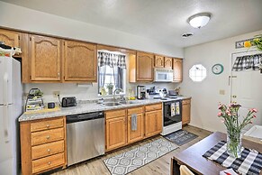 Akron Apartment w/ Balcony - Hunting Nearby!