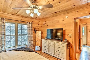 Deck & Game Room: Blue Ridge Mountain Cabin!
