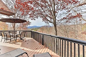 Deck & Game Room: Blue Ridge Mountain Cabin!