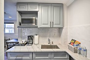 Bay Shore Vacation Rental ~ 7 Mi to the Beach