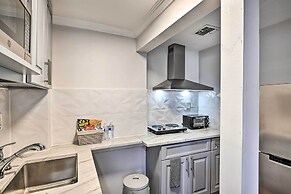 Bay Shore Vacation Rental ~ 7 Mi to the Beach