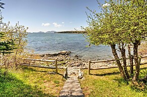Bayfront Hancock Cottage w/ Beach Access & Views!