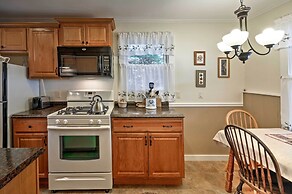 Bayfront Hancock Cottage w/ Beach Access & Views!