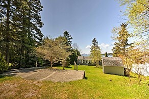 Bayfront Hancock Cottage w/ Beach Access & Views!