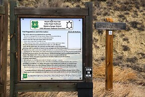 'badlands Suite' < 1 Mi to Teddy Roosevelt Park!