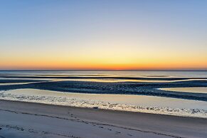 Bayfront Cape May Vacation Rental w/ Beach Access