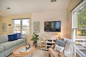 Coastal Home w/ Community Pool < 2 Miles to Beach!