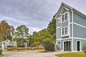 Coastal Home w/ Community Pool < 2 Miles to Beach!