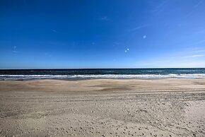 Coastal Home w/ Community Pool < 2 Miles to Beach!