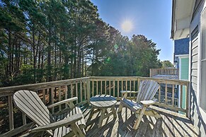 Coastal Home w/ Community Pool < 2 Miles to Beach!