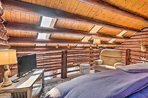 Classic Colorado Log Home w/ Mountain Views!
