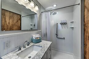 Coastal Brigantine Cottage: Walk to Beaches