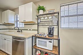 Cozy Beaver Lake Cabin w/ Waterfront View & Kayaks