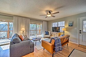 Cozy Beaver Lake Cabin w/ Waterfront View & Kayaks