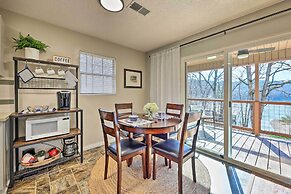 Cozy Beaver Lake Cabin w/ Waterfront View & Kayaks