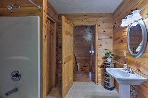 Charming Mtn Cabin 2 Mi From Downtown Boone!