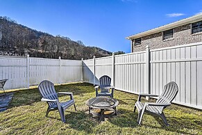 Cozy Vacation Rental Home Near Watauga Lake!