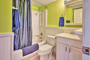 Corpus Christi Beachfront Condo w/ Pool Access!