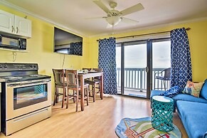 Corpus Christi Beachfront Condo w/ Pool Access!