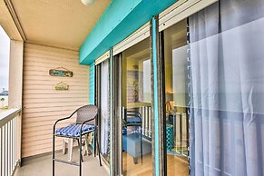 Corpus Christi Beachfront Condo w/ Pool Access!