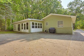 Houghton Lake Cottage Escape w/ Patio!