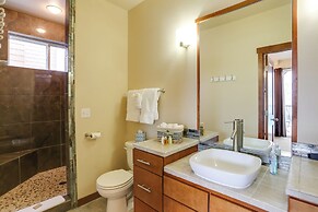 Alluring Manson Lakeside Condo w/ Shared Pool!