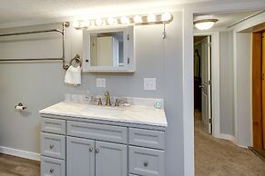 Burkesville Vacation Rental - 5 Mi to the Lake!