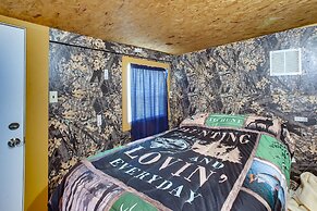 Burkesville Vacation Rental - 5 Mi to the Lake!