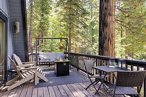 Decks, Grills + Fire Pit: Camp Connell Hideaway!