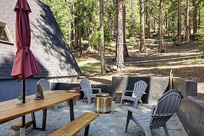 Decks, Grills + Fire Pit: Camp Connell Hideaway!
